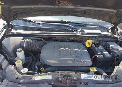 2011 Chrysler Town & Country Touring-L из США, поврежденный, VIN 2A4RR8DG9BR634543